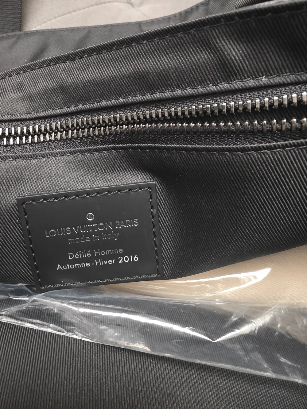 Louis Vuitton Black Monogram Eclipse Canvas Messenger Bag